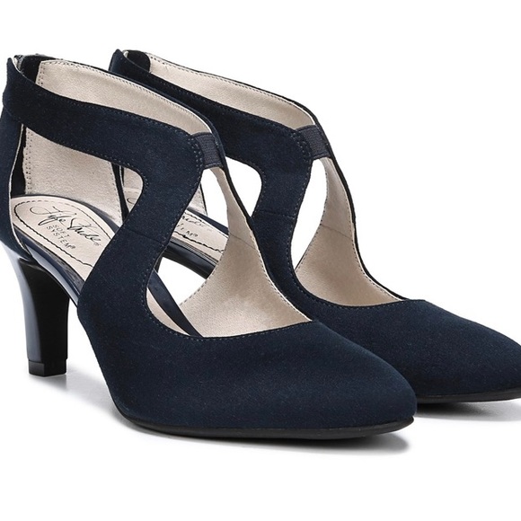 Life Stride Shoes - Women's Giovanna Pump Navy Heel